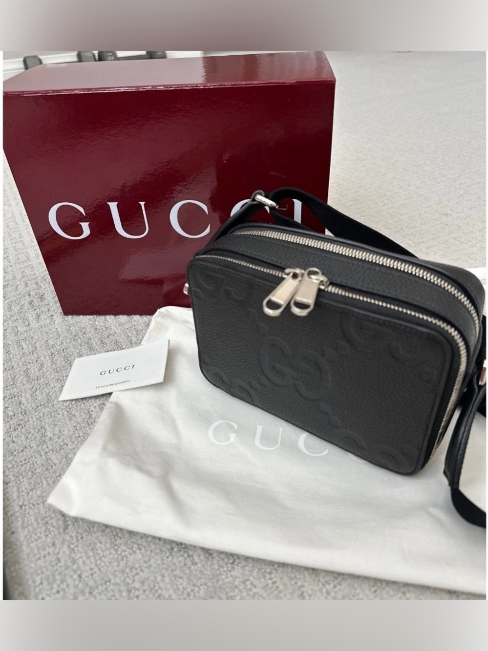 AUTHENTIC Gucci Black Crossbody Bag Unisex